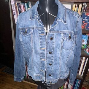Gap classic denim minimalist distressed capsule XXL jacket